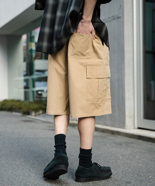 Rocky Monroe(ロッキーモンロー)の「ワイドカーゴイージーハーフパンツ(カーゴパンツ・メンズ・オフホワイト/ベージュ/ブラウン/カーキ/ブラック・M/XL/L)」の6枚目の写真