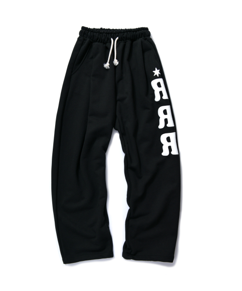 AMOU（アモウ）の「RRR One Tuck Sweat Pants BALCK（スウェットパンツ・レディース・その他・1/2）」の2枚目の写真