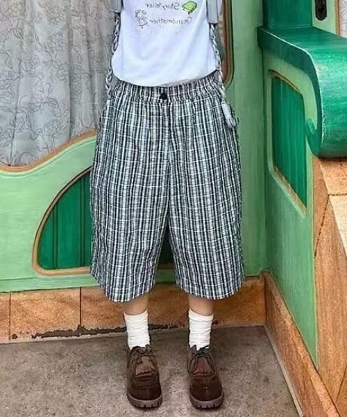Vipoa（ヴィポア）の「Blue green plaid loose shorts（その他パンツ・レディース・グリーン・FREE）」の3枚目の写真