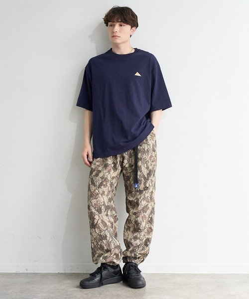 KELTY(ケルティ)の「【KELTY/ケルティ】別注 バックタイポロゴTシャツ(Tシャツ/カットソー・メンズ・カーキ/ネイビー/ベージュ/スミクロ/ブラック/ホワイト・S/M/L/XL)」の10枚目の写真