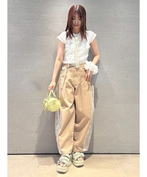 FURFUR（ファーファー）の「【crocs】212032Soho Frosted Sport Sandal（サンダル・レディース・ベージュ/ブラック・22/23/24）」の22枚目の写真