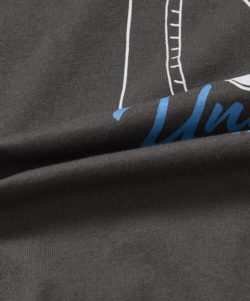 FREAK'S STORE(フリークスストア)の「限定展開 ビッグシルエット バックプリント クルーネック Tシャツ Uncle Holiday(Tシャツ/カットソー・メンズ・チャコールグレー/グレー/ブラウン/ホワイト・SMALL/LARGE/MEDIUM)」の19枚目の写真
