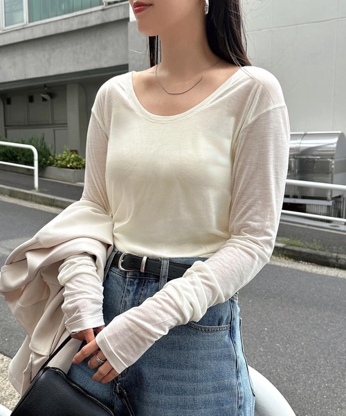 andme(アンドミー)の「【選べるネックデザイン】長袖シアーTシャツ(Tシャツ/カットソー・レディース・ブラック系1/ホワイト系1/ブラウン/ピンク/ブラック/ブラウン系1/ピンク系1/アイボリー・FREE)」の3枚目の写真