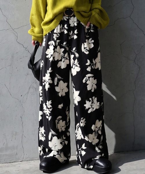 antiqua(アンティカ)の「花柄 ワイドパンツ(その他パンツ・レディース・ブラック・MEDIUM/LARGE)」の1枚目の写真