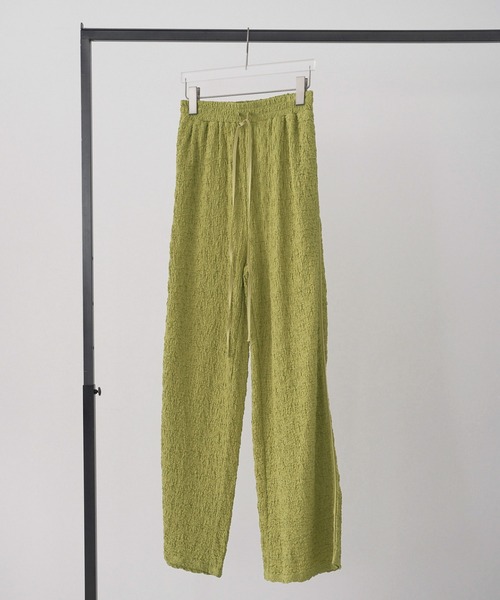 anuke（アンヌーク）の「anuke Shirring Easy Pants（その他パンツ・レディース・ダークブラウン/ブラック/ライトグリーン・36/38）」の3枚目の写真