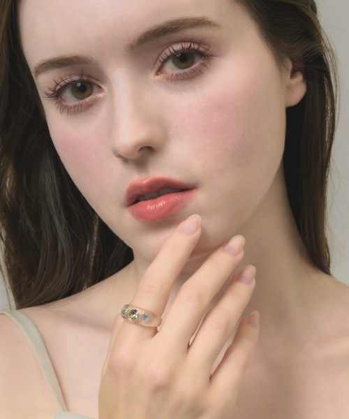 muku(ムク)の「CLEAR RING/TRIPLE STONE(リング・レディース・クリア/ブラック/ホワイト・FREE)」の9枚目の写真