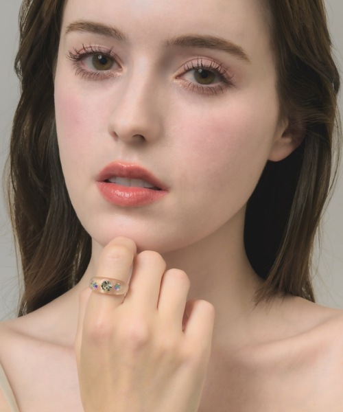 muku(ムク)の「CLEAR RING/TRIPLE STONE(リング・レディース・クリア/ブラック/ホワイト・FREE)」の11枚目の写真