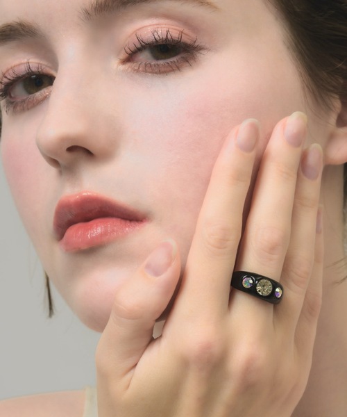 muku(ムク)の「CLEAR RING/TRIPLE STONE(リング・レディース・クリア/ブラック/ホワイト・FREE)」の12枚目の写真