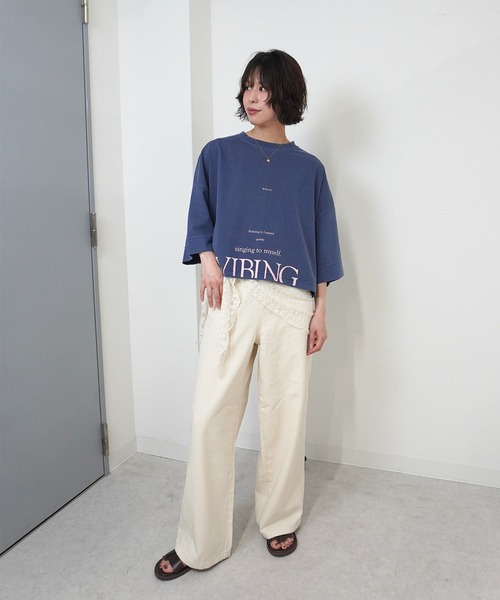 gossara(ゴサラ)の「【自然と目を引くデザイン】ピグメントオーバーロゴT(Tシャツ/カットソー・レディース・ネイビー/ダークブラウン/オフホワイト・FREE)」の12枚目の写真