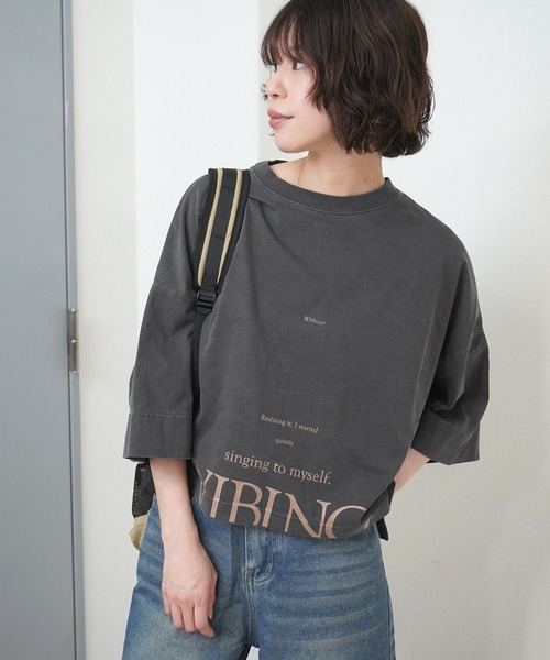 gossara(ゴサラ)の「【自然と目を引くデザイン】ピグメントオーバーロゴT(Tシャツ/カットソー・レディース・ネイビー/ダークブラウン/オフホワイト・FREE)」の8枚目の写真