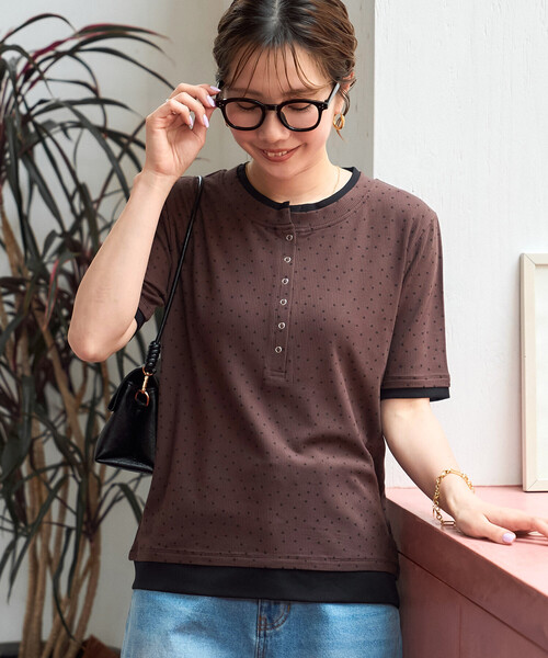 FREAK'S STORE(フリークスストア)の「限定展開 ドット柄 レイヤード風 ヘンリーネック プルオーバー(Tシャツ/カットソー・レディース・ブラック/グレー/ブラウン/ナチュラル・フリ-)」の6枚目の写真