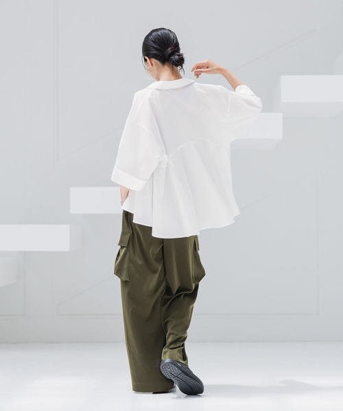 HEREIAM(ヘレイアム)の「【HEREIAM】スラブペプラムシャツ(シャツ/ブラウス・レディース・ライトブルー/ホワイト/ブラック・FREE)」の7枚目の写真