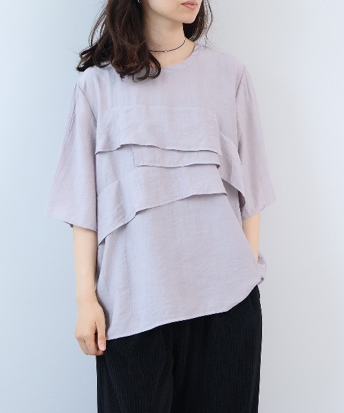leswel(レスウェル)の「【M~5L】【接触冷感】ワッシャープリーツフリルブラウス(シャツ/ブラウス・レディース・チャコールグレー/パープル/カーキ・L/M/LL/4L/5L/3L)」の3枚目の写真