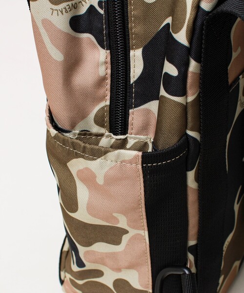 UNIVERSAL OVERALL（ユニバーサルオーバーオール）の「【UNIVERSAL OVERALL】Duffle body bag（ボディバッグ/ウエストポーチ・メンズ・ブラック/カモフラージュ・FREE）」の10枚目の写真