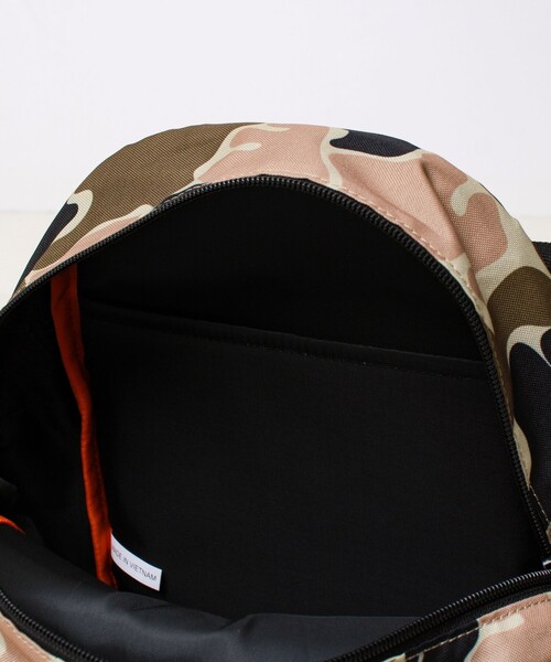 UNIVERSAL OVERALL（ユニバーサルオーバーオール）の「【UNIVERSAL OVERALL】Duffle body bag（ボディバッグ/ウエストポーチ・メンズ・ブラック/カモフラージュ・FREE）」の13枚目の写真