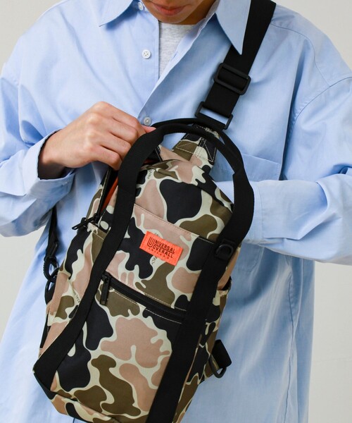 UNIVERSAL OVERALL(ユニバーサルオーバーオール)の「【UNIVERSAL OVERALL】Duffle body bag(ボディバッグ/ウエストポーチ・メンズ・ブラック/カモフラージュ・FREE)」の16枚目の写真