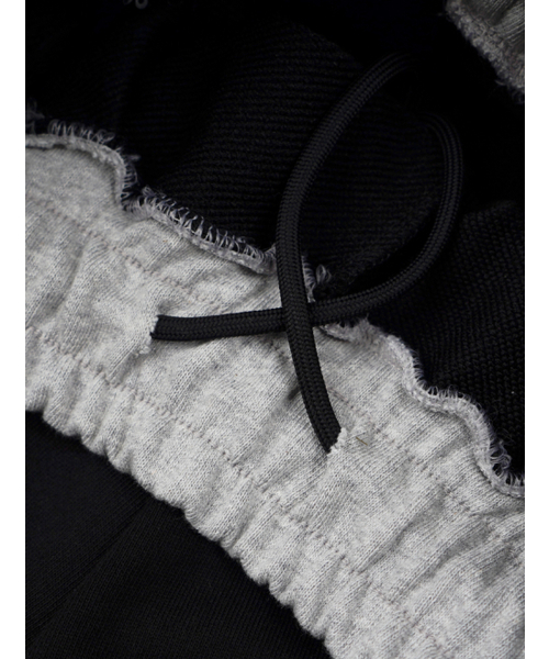 FABULOUS ARCHIVE（ファビュラスアーカイブ）の「NINE CURVED SWEAT PANTS BLACK(FCG1PT734W)（スウェットパンツ・レディース・ブラック・SMALL）」の10枚目の写真