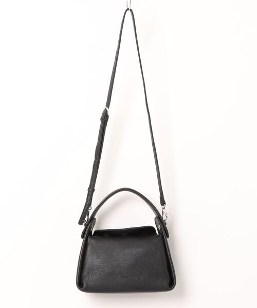 Beau're(ヴュレ)の「【BEAURE】カウレザー 2wayタックハンドバッグ ショルダーバッグ B-26304(ハンドバッグ・レディース・ブラック・FREE)」の1枚目の写真