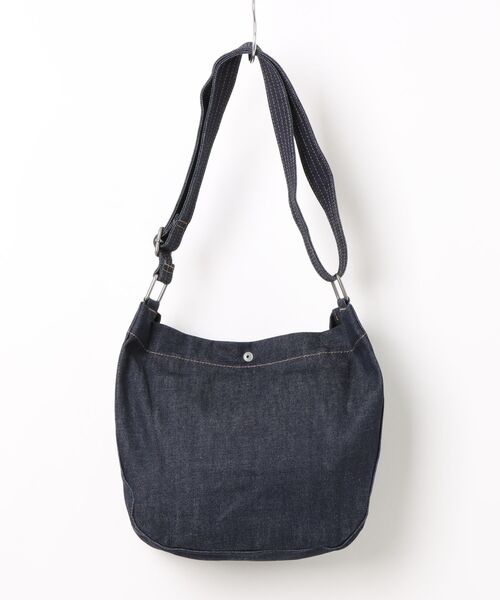 A.P.C.(アーペーセー)の「BESACE JOURNAL SMALL(ショルダーバッグ・メンズ・インディゴブルー・ONESIZE)」の2枚目の写真