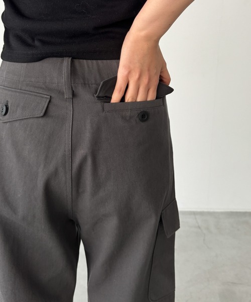 CANAL JEAN(キャナルジーン)の「diggity カプリカーゴパンツ(カーゴパンツ・レディース・チャコールグレー・MEDIUM/SMALL)」の12枚目の写真