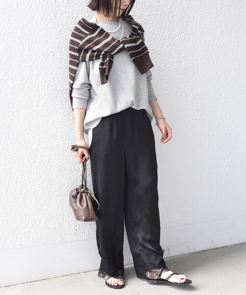 SHIPS Colors(シップス カラーズ)の「〈手洗い可能〉TC ワッフル ボートネック トップス◇(Tシャツ/カットソー・レディース・ブラック/グレー/オフホワイト・ONE SIZE)」の5枚目の写真