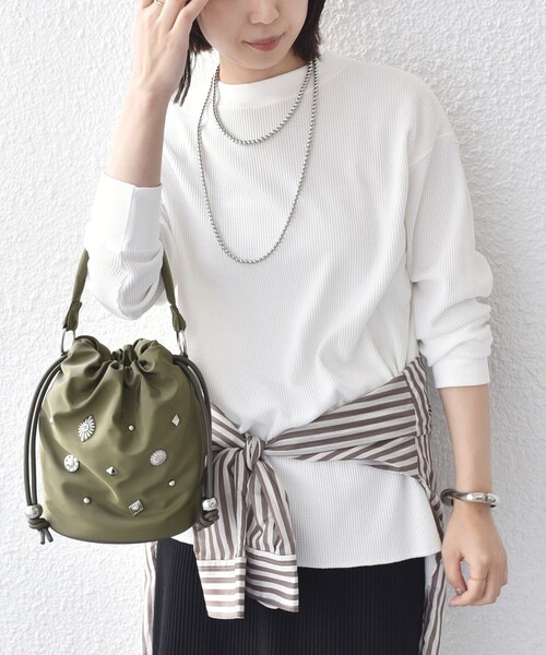 SHIPS Colors(シップス カラーズ)の「〈手洗い可能〉TC ワッフル ボートネック トップス◇(Tシャツ/カットソー・レディース・ブラック/グレー/オフホワイト・ONE SIZE)」の14枚目の写真
