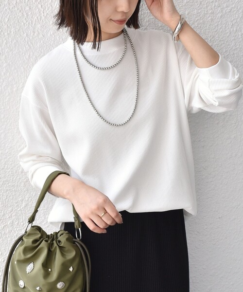 SHIPS Colors(シップス カラーズ)の「〈手洗い可能〉TC ワッフル ボートネック トップス◇(Tシャツ/カットソー・レディース・ブラック/グレー/オフホワイト・ONE SIZE)」の19枚目の写真