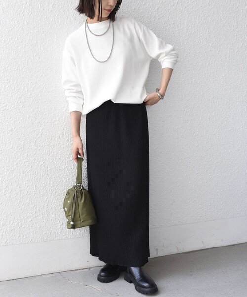 SHIPS Colors(シップス カラーズ)の「〈手洗い可能〉TC ワッフル ボートネック トップス◇(Tシャツ/カットソー・レディース・ブラック/グレー/オフホワイト・ONE SIZE)」の21枚目の写真