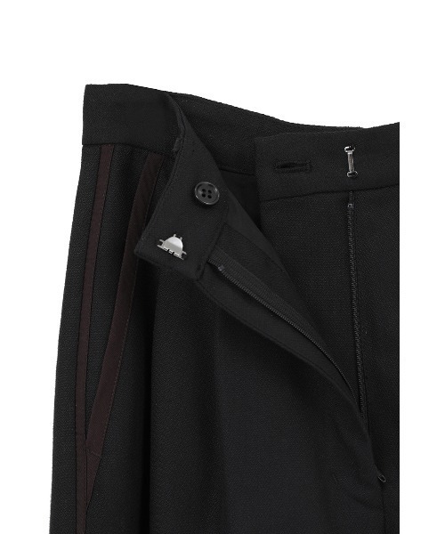 CLANE(クラネ)の「HERRINGBONE LINE PANTS(その他パンツ・レディース・ブラック・1/2/0)」の5枚目の写真