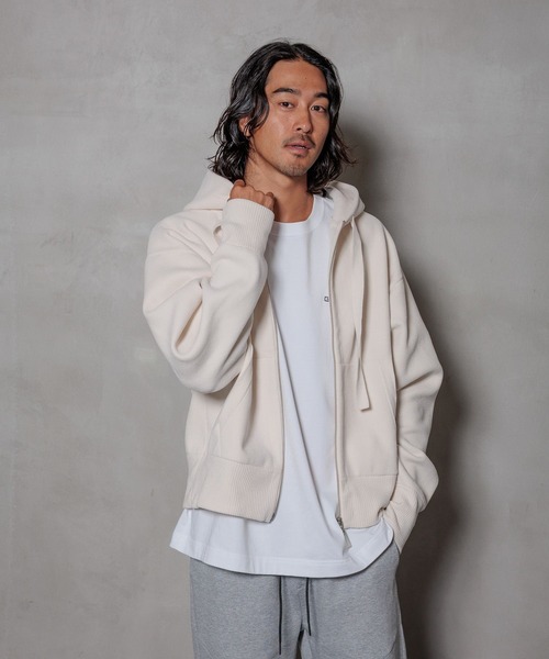 HEREIAM（ヘレイアム）の「【HEREIAM】ユニセックス/ムースモールパーカー（パーカー・メンズ・ライトピンク/アイボリー/チャコール・MEDIUM/LARGE）」の7枚目の写真