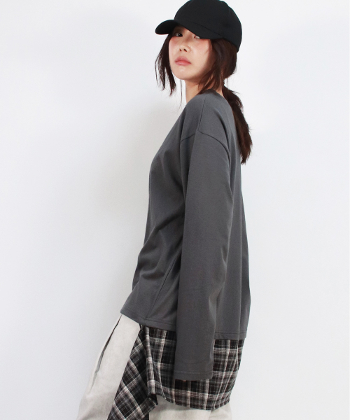 DEMARC(ドゥマーク)の「Layered Checkered Wrap Long Sleeve T-shirt Charcoal(Tシャツ/カットソー・レディース・チャコール・FREE)」の6枚目の写真