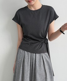 フレンチスリーブサイドバックルTシャツ