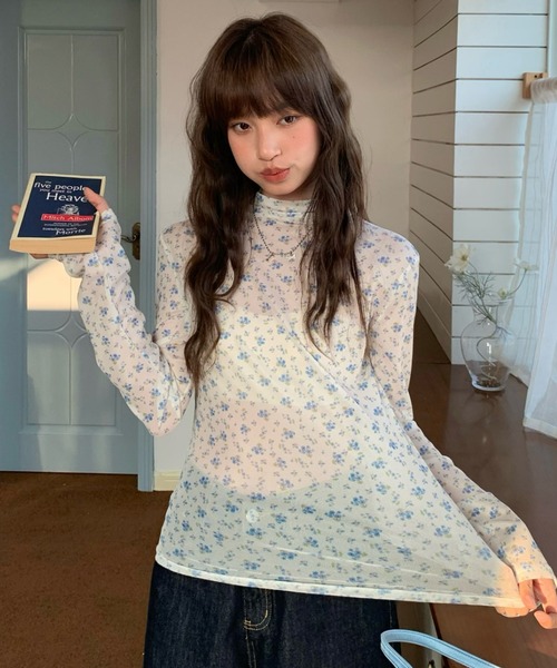 Vipoa(ヴィポア)の「フラワーシアートップス(Tシャツ/カットソー・レディース・ホワイト・FREE)」の2枚目の写真