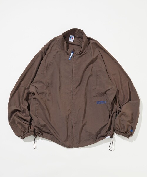 Russell Athletic(ラッセルアスレティック)の「RUSSELL ATHLETIC/ラッセルアスレティック 別注 ビックシルエット スタンドカラー ロゴ刺繍 ナイロン ジップブルゾン(ブルゾン・メンズ・ブラック/ブラウン/ネイビー・SMALL/LARGE/MEDIUM)」の14枚目の写真