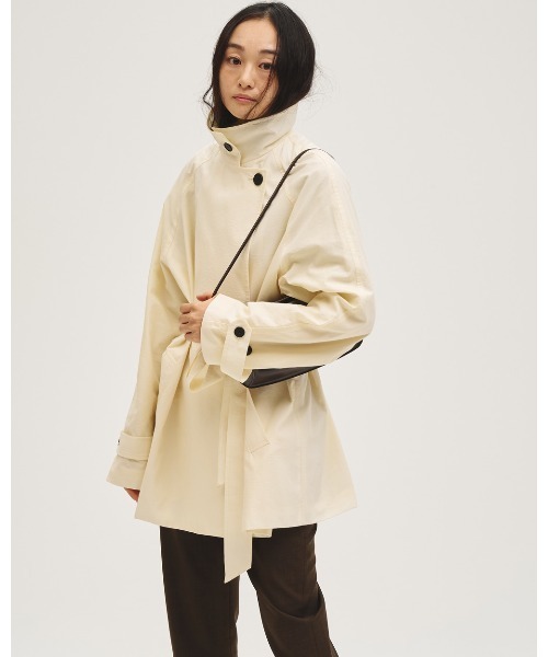 TODAYFUL(トゥデイフル)の「Spring Short Trench(テーラードジャケット・レディース・ベージュ/キナリ・36inch/38inch)」の9枚目の写真