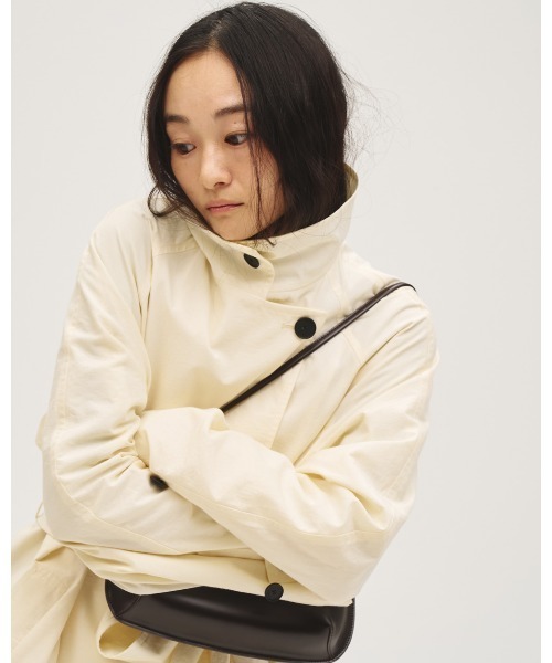 TODAYFUL(トゥデイフル)の「Spring Short Trench(テーラードジャケット・レディース・ベージュ/キナリ・36inch/38inch)」の8枚目の写真
