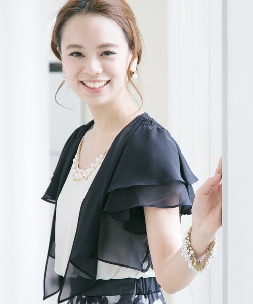 PourVous（プールヴー）の「ファンシーレースボレロ結婚式対応オケージョン（ノーカラージャケット・レディース・アイボリー/ブラック・M）」の12枚目の写真