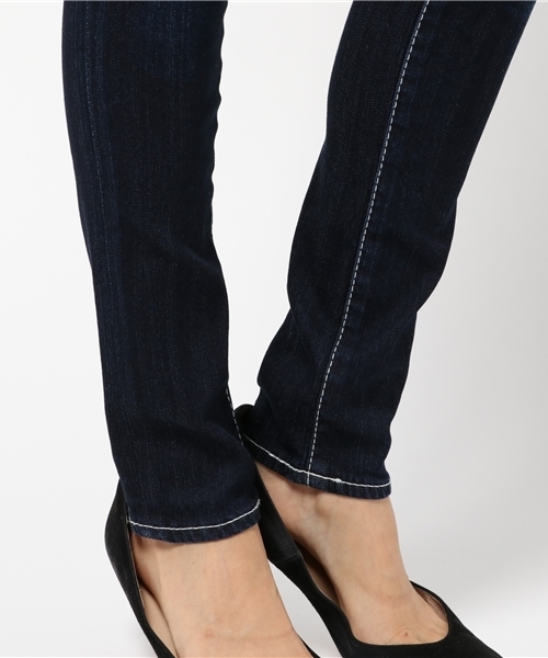 MOUSSY（マウジー）の「POWDER SKINNY（デニムパンツ・レディース・ブルー/ダークブルー・23inch/24inch/25inch/26inch/27inch）」の8枚目の写真