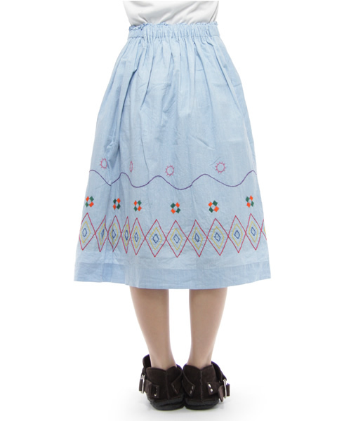 BEAMS BOY（ビームスボーイ）の「MODERN WORK KAMAKURA / 刺繍スカート  