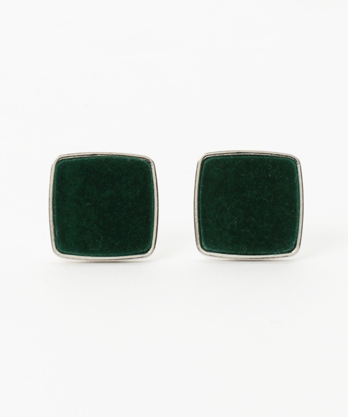 MOUSSY（マウジー）の「VELOR EARRING（イヤリング・レディース・グリーン/ボルドー/ブラック・FREE）」の3枚目の写真