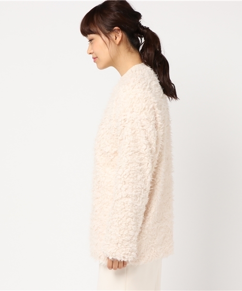 mysty woman（ミスティウーマン）の「フェイクファーボアノーカラーZIPブルゾン（カーディガン/ボレロ・レディース・オフホワイト/チャコールグレー/ピンクベージュ・FREE）」の5枚目の写真