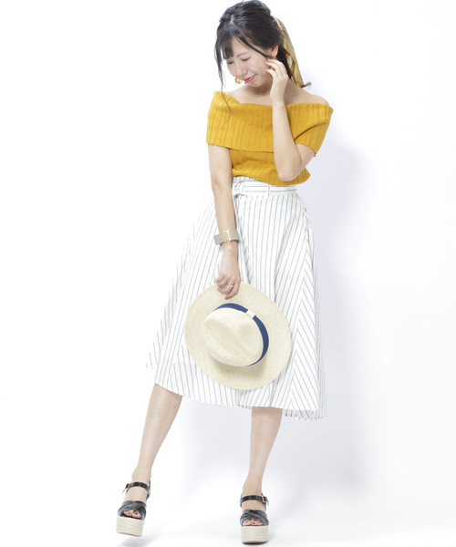 archives（アルシーヴ）の「ランダムリブオフショルニット（ニット/セーター・レディース・マスタード/レッド/ブラック・MEDIUM）」の10枚目の写真