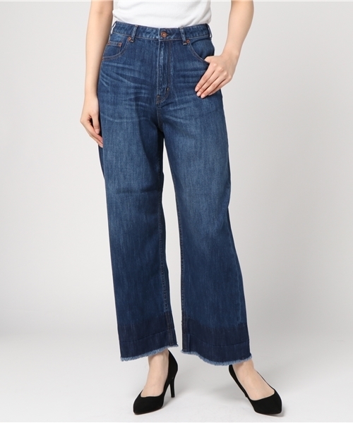 earth music&ecology（アースミュージックアンドエコロジー）の「USA COTTONデニムパンツ(ワイド)（デニムパンツ・レディース・ライトインディゴブルー/インディゴブルー・M/S/L）」の15枚目の写真