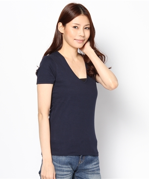 three dots（スリードッツ）の「amy アミー / VネックT（Tシャツ/カットソー・レディース・サーモンピンク/イエロー/ブルー/ブルー系その他/ダークブルー/杢グレー/ライラック/ダークグレー/オートミール/スカイブルー/ライトグレー/ホワイト/アッシュブラウン/ブラック/レッド/ネイビー/オフホワイト・SMALL/MEDIUM/LARGE）」の10枚目の写真
