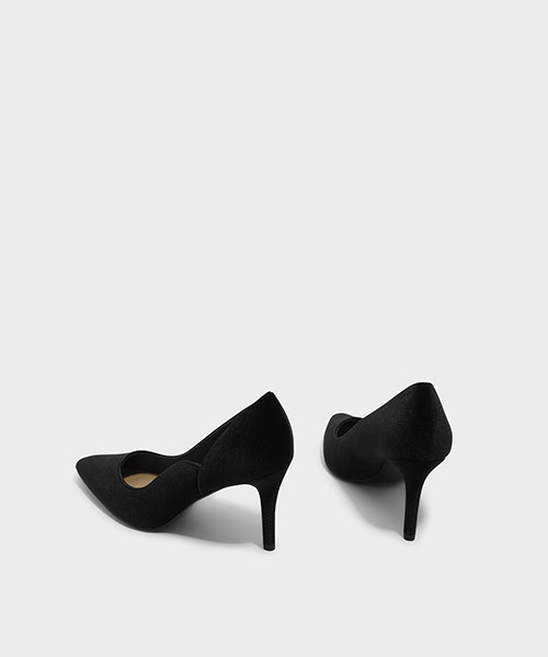 CHARLES & KEITH(チャールズ & キース)の「テクスチャードポインテッドパンプス / TEXTURED POINTED PUMPS(パンプス・レディース・ブラック/レッド・22.5cm/23.5cm/23cm/24.5cm/25cm)」の5枚目の写真