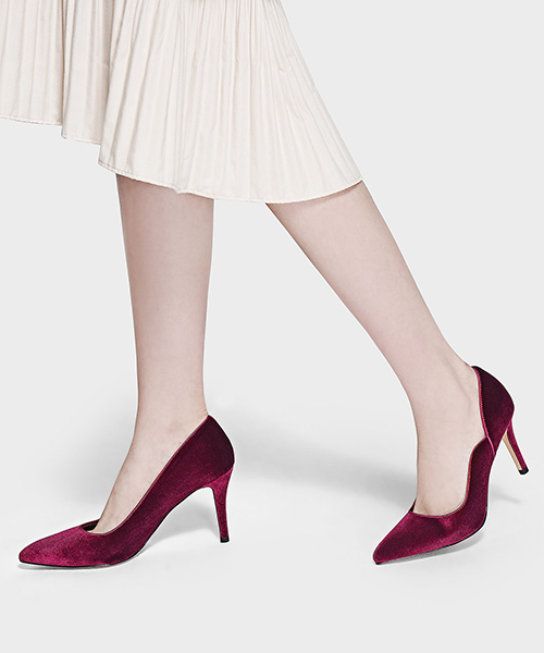 CHARLES & KEITH(チャールズ & キース)の「テクスチャードポインテッドパンプス / TEXTURED POINTED PUMPS(パンプス・レディース・ブラック/レッド・22.5cm/23.5cm/23cm/24.5cm/25cm)」の9枚目の写真