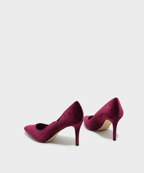 CHARLES & KEITH(チャールズ & キース)の「テクスチャードポインテッドパンプス / TEXTURED POINTED PUMPS(パンプス・レディース・ブラック/レッド・22.5cm/23.5cm/23cm/24.5cm/25cm)」の11枚目の写真