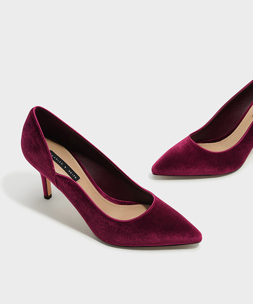 CHARLES & KEITH(チャールズ & キース)の「テクスチャードポインテッドパンプス / TEXTURED POINTED PUMPS(パンプス・レディース・ブラック/レッド・22.5cm/23.5cm/23cm/24.5cm/25cm)」の12枚目の写真
