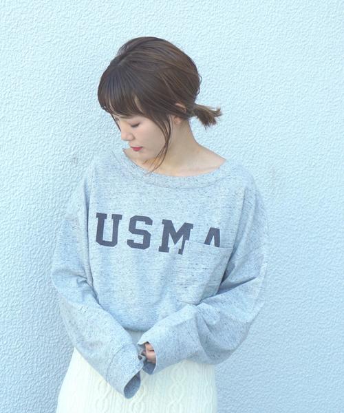 Another Edition(アナザーエディション)の「ロゴプリントポケットTEE(Tシャツ/カットソー・レディース・ライトグレー/オリーブ・FREE)」の2枚目の写真