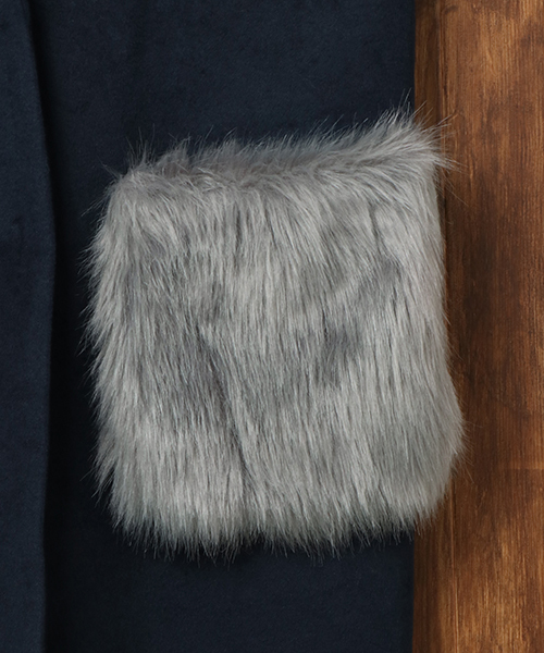 LBC（エルビーシー）の「ポケットファーロングコート（チェスターコート・レディース・ネイビー/ライトグレー・LARGE/MEDIUM）」の7枚目の写真